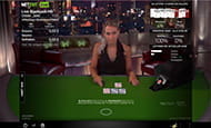 Das Bild zeigt einen Live Blackjack Tisch von NetEnt im InterSpielothek.