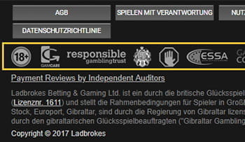 Zu sehen ist der Footer der Ladbrokes Seite. Hier findet man alle relevanten Informationen zur Zertifizierung der Seite mit der Lizenznummer, sowie auch die Seiten für den Spielerschutz.