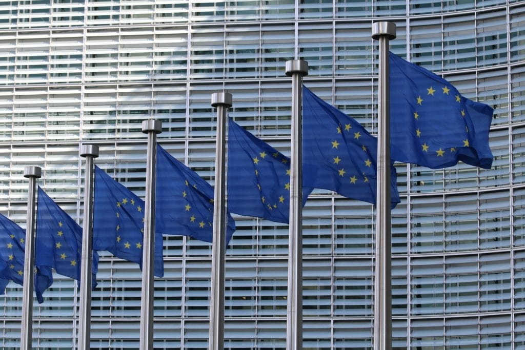 Fahnen der Europäischen Union.