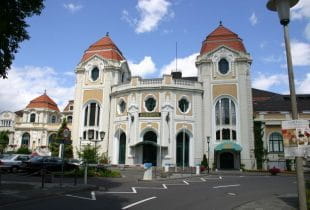 Das Kurhaus in Bad Neuenahr vor der Flutkatastrophe.