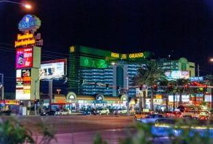 MGM Grand in Las Vegas bei Nacht.