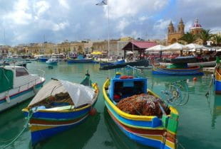 Das Fischerdorf Marsaxlokk auf Malta.
