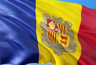 Die Flagge von Andorra.