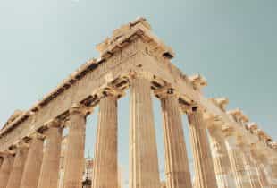 Ruinen eines griechischen Tempels aus der Antike.