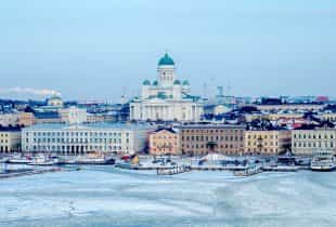 Der Dom von Helsinki im Winter.