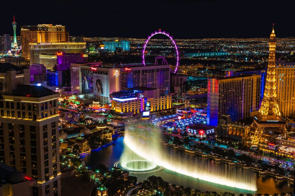 Der Strip in Vegas bei Nacht.