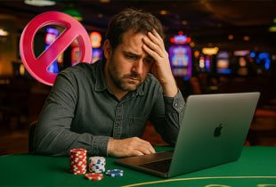 Symbolische Darstellung eines Online Casinos mit einem Verbotsschild und einem enttäuschten Spieler am Computer.